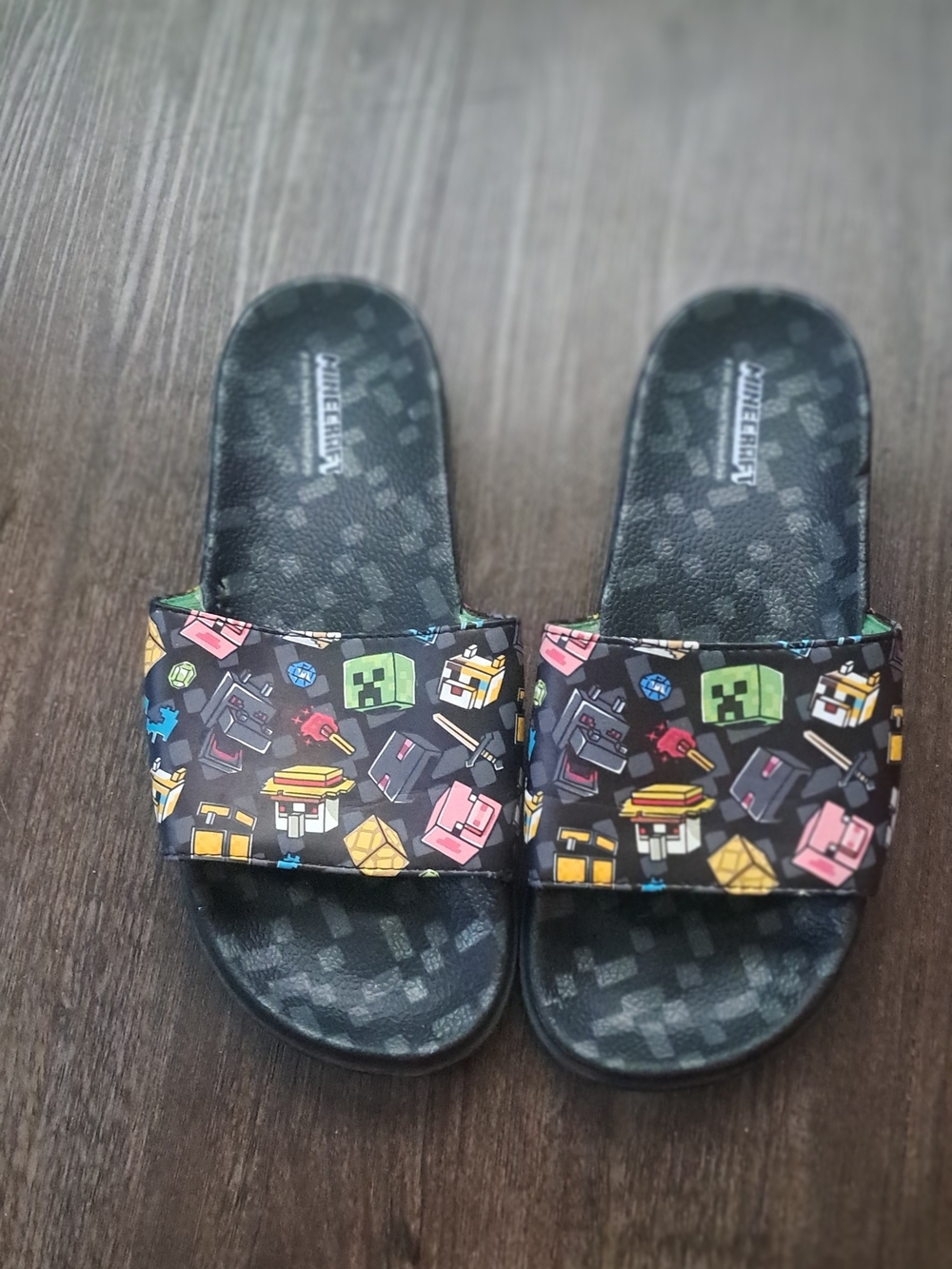 Minecraft Youth Slides Slip On Sandals Size 4